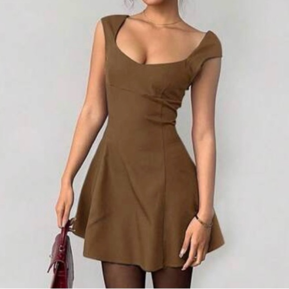 Women's Solid Color Sweetheart Neck Cap Sleeve Sexy Mini Dress SHEIN small